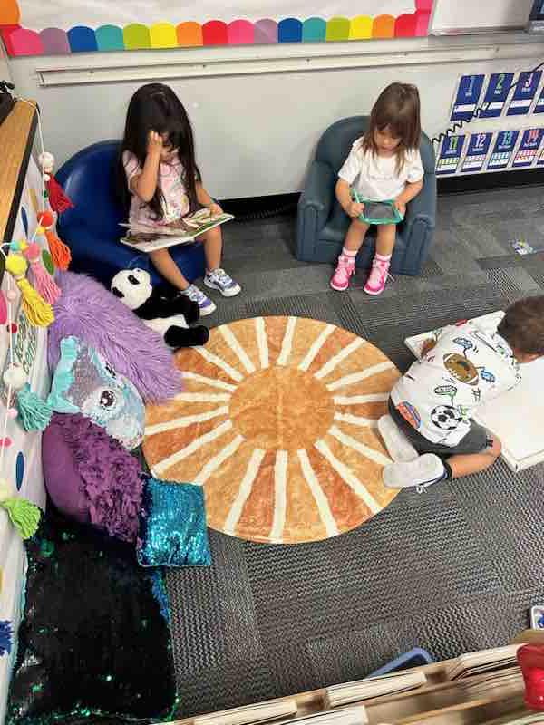 BesdPandas's tweet photo. Adventures in preschool land! 🧡🩵 https://t.co/7XUJMINwHf
