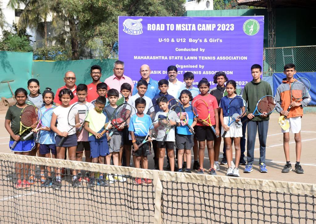 siyer30's tweet photo. Road to #MSLTA Scholarship Camp got off to a great start today at Nasik District Tennis Association , #Nasik.
Total of 24 boys &amp; girls in age group U10&amp;12 are undergoing a 4 day camp under the supervision of Coach Shri. Prosenjit Paul from Pune. https://t.co/iIwdojMYW4