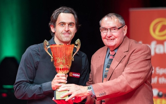 Peter Williams just shared on Facebook that Ray Reardon, aged 91, compiled a break of exactly 100 this afternoon on the "tight" table at his club! What a player!