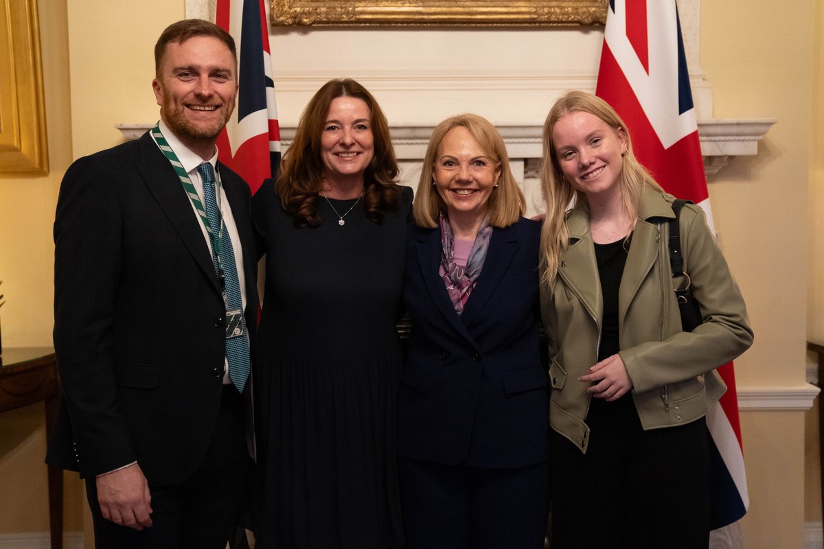 Delighted and privileged to be invited by <a href="/Matt_VickersMP/">Matt Vickers MP</a> to 10 Downing Street to meet the Secretary of State for Education with one of our amazing T Level Early Year students.  @srcinfo  stockton.ac.uk/news/double-do…