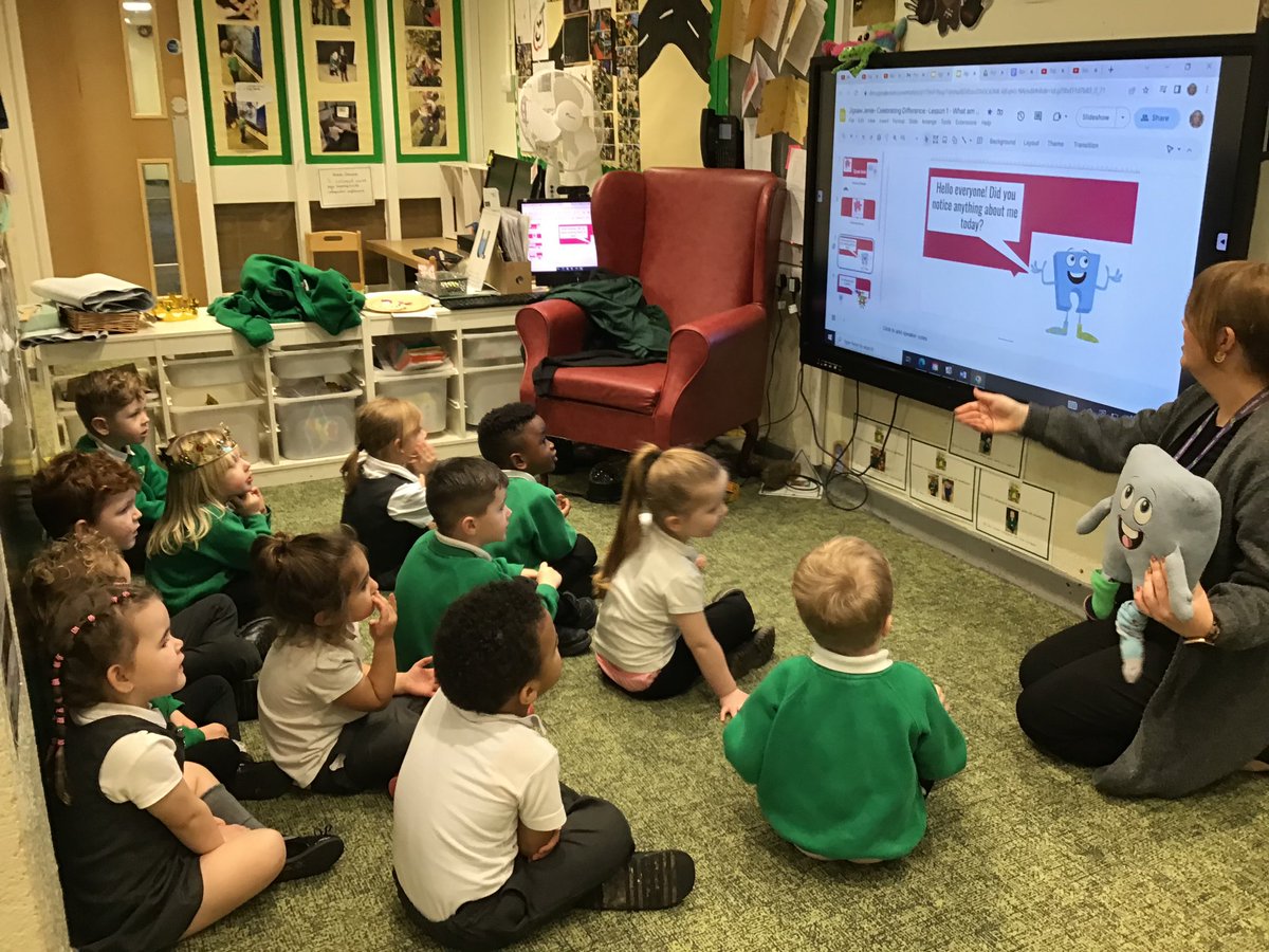 CaldiNursery's tweet image. 💚🌟In today’s Jigsaw 🧩 Jenie lesson, Nursery celebrated differences and how we are all unique. They talked about what they are remarkable at #weareallunique @AETAcademies @CNicholson_Edu @vianclark @MbroCouncil 🌟💚