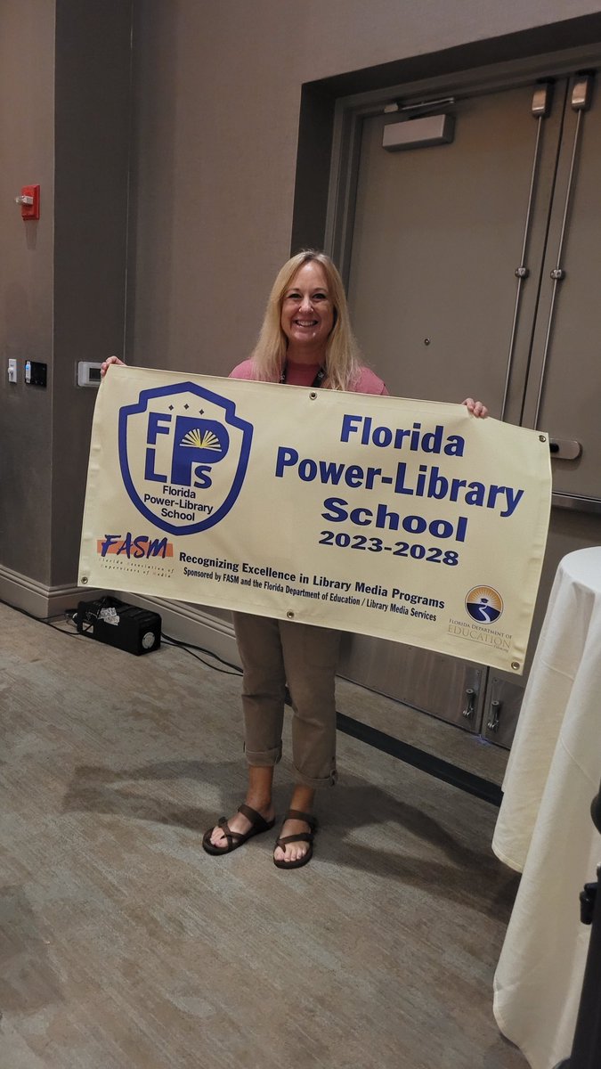 Help me shout out VCS k-8 Librarian @JenLeeSamar for receiving the Florida Power Library School Award! Jen you are amazing 👏 Goooo HHS @HHSK8Knights @FloridaMediaEd @VCSVAME @DLRybinski @volusiaschools