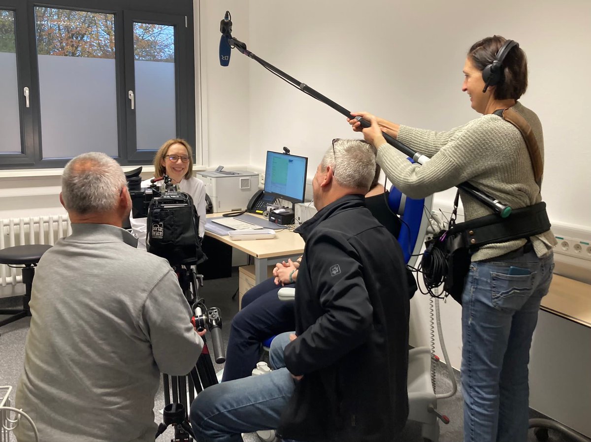 ResolvePAIN (@resolvepain) on Twitter photo TV day 😎📺! A report about the only Ordinariat in Pain Medicine in Germany! <a href="/ResolvePain/">ResolvePAIN</a> <a href="/Uniklinikum_Wue/">Universitätsklinikum Würzburg</a> <a href="/Uni_WUE/">Universität Würzburg #UniWürzburg</a> Thank you to all supporters! 🍾🍾🍾<a href="/HeikeRittner/">Rittner Lab.</a> TV day 😎📺! A report about the only Ordinariat in Pain Medicine in Germany! <a href="/ResolvePain/">ResolvePAIN</a> <a href="/Uniklinikum_Wue/">Universitätsklinikum Würzburg</a> <a href="/Uni_WUE/">Universität Würzburg #UniWürzburg</a> Thank you to all supporters! 🍾🍾🍾<a href="/HeikeRittner/">Rittner Lab.</a>