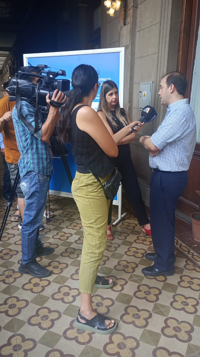 SadopTucuman's tweet photo. Dirigentes de Sadop realizaron gestiones en el Ministerio de Economía de la provincia para que se realice la ampliación presupuestaria referida a los $40.000 dispuesto por el gobierno . https://t.co/bpOVbvDfho
