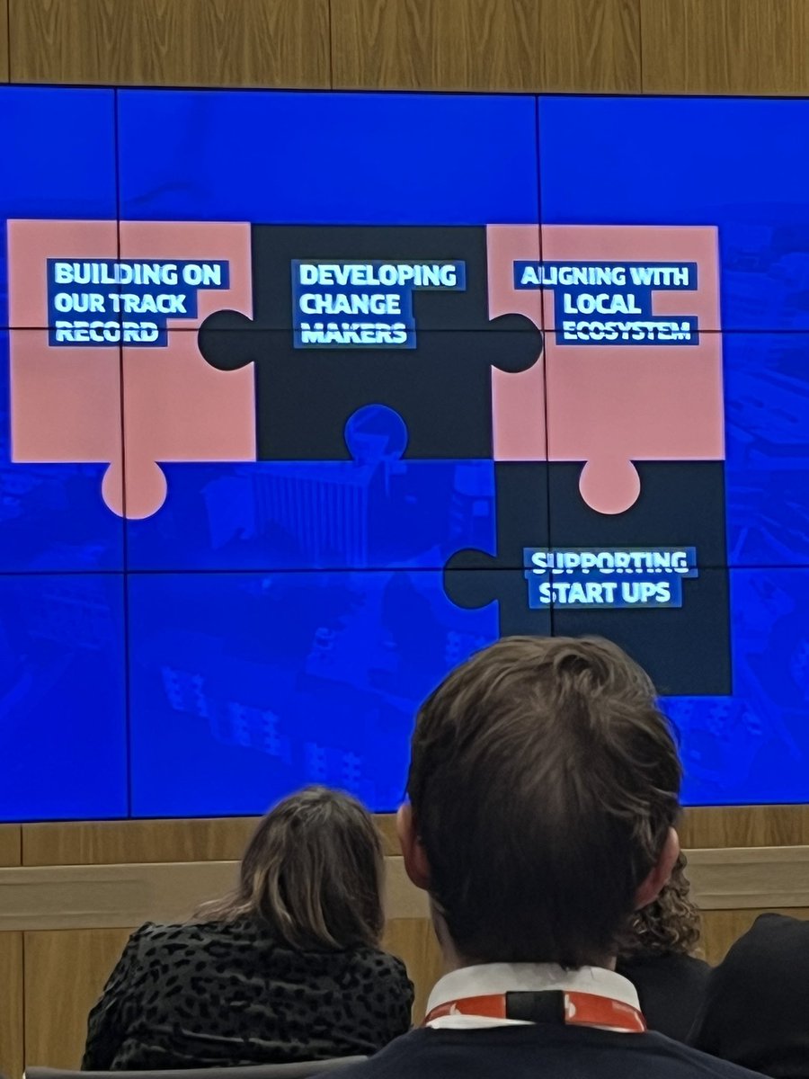 Barbara36184419's tweet image. #inspire100 eagerly awaiting the entrepreneur presenters who are building businesses to drive real change