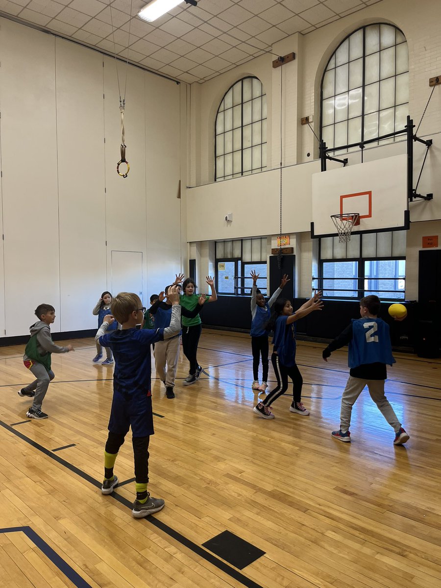 MAS_PhysEd's tweet photo. Calling all New York Football Teams, we have fantastic prospects to bolster your struggling rosters!
Our students have been progressing well with each class as we move through our MAS Football unit.
@nyjets @Giants @BuffaloBills https://t.co/MNRSiot9LG
