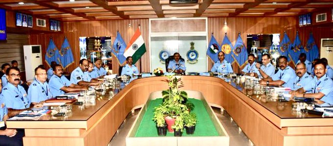 GuardianSky_IAF's tweet photo. The Air Mshl commended the Warrant Ranks for their significant commitment to the IAF and encouraged them to keep up their support in order to improve station development overall. 2/2

@IAF_MCC 

#WorldcupFinal #CWC23semifinal #RubinaDilaik #Bavuma #IndianFootball #FIFAWorldCup https://t.co/TpHcla9mGE