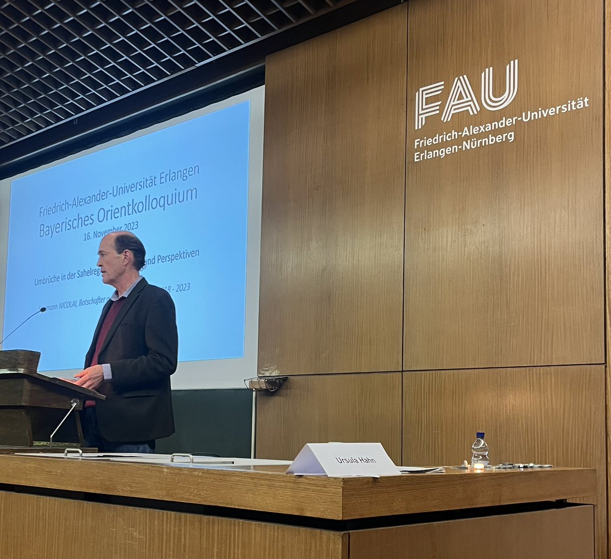 Thomas Demmelhuber (@t_demmelhuber) on Twitter photo What an honor for #MELS - Middle East Politics and Society Lecture Series <a href="/UniFAU/">FAU Erlangen-Nbg</a> (in coop. w/ Bay. Orientkolloq.) to welcome former German ambassador <a href="/AuswaertigesAmt/">Auswärtiges Amt</a> to #Niger Hermann Nicolai for a talk on the Sahel region. Thank you for a great talk & fascinating insights 👏🏼 What an honor for #MELS - Middle East Politics and Society Lecture Series <a href="/UniFAU/">FAU Erlangen-Nbg</a> (in coop. w/ Bay. Orientkolloq.) to welcome former German ambassador <a href="/AuswaertigesAmt/">Auswärtiges Amt</a> to #Niger Hermann Nicolai for a talk on the Sahel region. Thank you for a great talk & fascinating insights 👏🏼