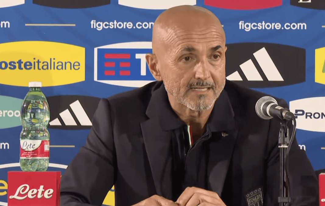 OggiSportNotiz2's tweet image. Macedonia del Nord mai battuta nei due precedenti in casa #itamac #italiamacedonia #conferenzastampa #italiamacedoniadelnord #nazionaleitaliana #news #pressconference #spalletti

oggisportnotizie.it/2023/11/verso-…