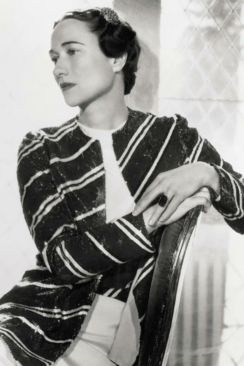 Scandal! Ambition! Marvellous books! This weekend is <a href="/VisitDulverton/">Visit Dulverton</a> Exmoor Lit Fest - book for <a href="/andrewlownie/">Andrew Lownie</a> <a href="/CatherineOstler/">Catherine Ostler</a> discussing Duchesses with me here: visitdulverton.com/wp-content/upl…