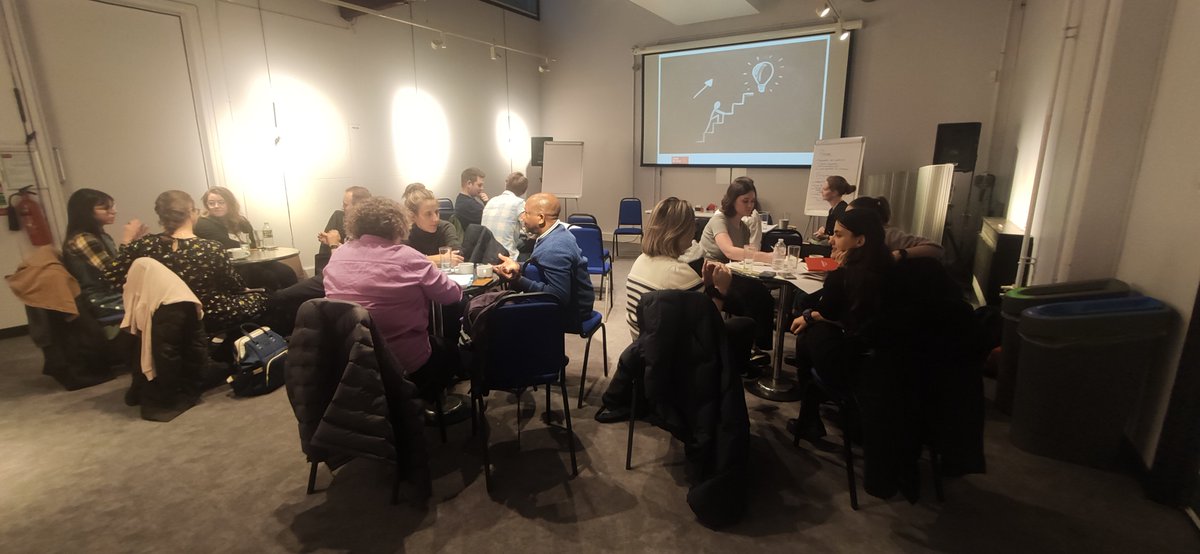 AndyRidgway1's tweet photo. It's a wrap! Our @SciCommsUWE annual science communication Masterclass has finished with a day of face-to-face #scicomm and science writing.

Thank-you to this year's participants for making it such an enjoyable experience.

🚄 Safe journey home - and keep in touch! https://t.co/oXfwN79g06