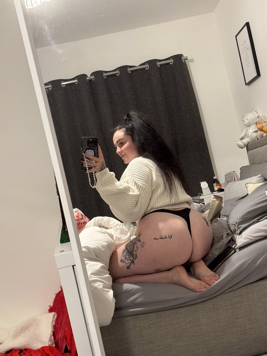 its_sofiablack's tweet photo. Rt if you’d east my ass🍑 https://t.co/aoVqjWhgWz