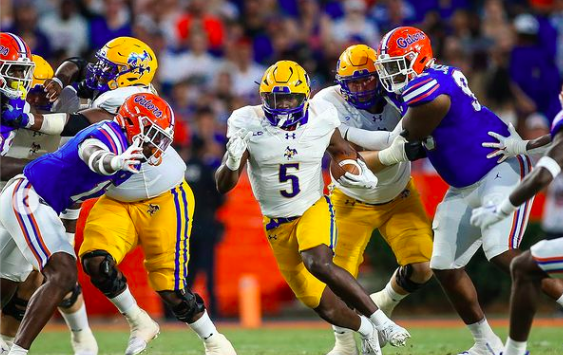 Jaden_Rich5's tweet photo. After a great call with @WRTreezy, I'm excited to have earned an offer from McNeese State! @McNeeseFB https://t.co/jQXqf1PtmC