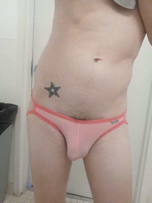 Kay Ryder 💎 South Florida Fem guy Creator💎  Cu$toms welcome  Support me thru my OF https://t.co/8E9vfmYfUP  For<a href="/tag/ass"class="tags"><span>#ass</span></a><a href="/tag/sissyboy"class="tags"><span>#sissyboy</span></a><a href="/tag/jockstrap"class="tags"><span>#jockstrap</span></a><a href="/tag/femboy"class="tags"><span>#femboy</span></a>