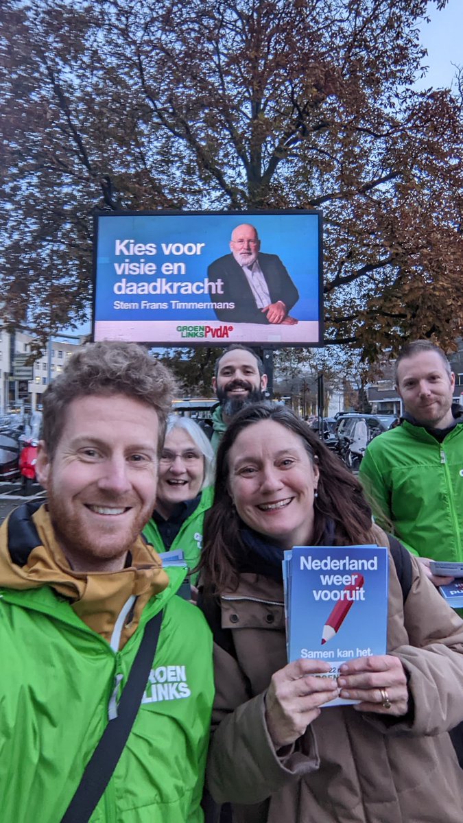 Nog 6 dagen tot de verkiezingen en in Amersfoort gaan we er alles aan doen om een knetterrechts kabinet te voorkomen. Vanaf nu gaan wij iedere dag flyeren en langs de deuren tot we erbij neervallen. Doe mee met ons mee en stem op 22 november op GL/PvdA 💚