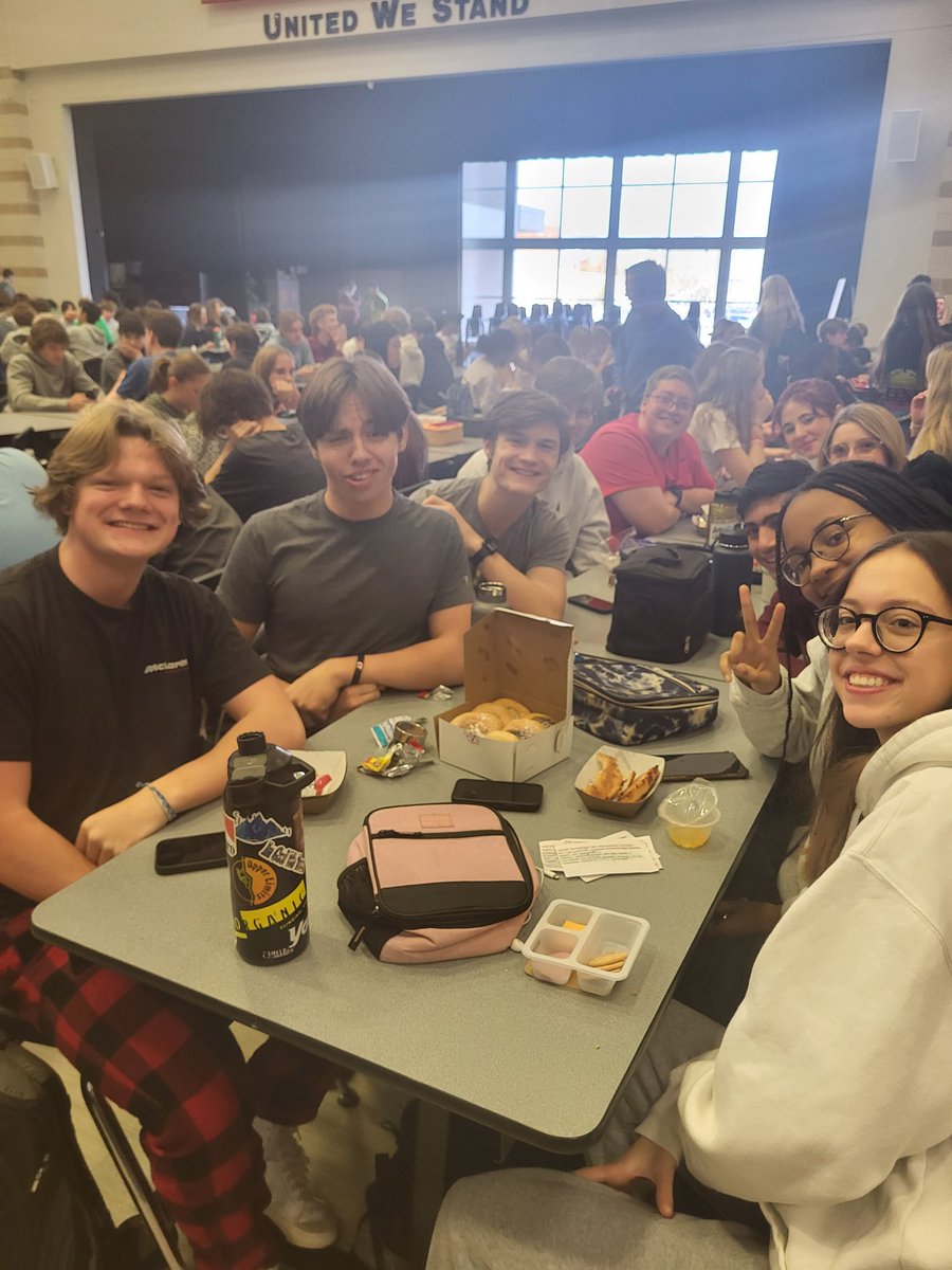 YourDailyStang's tweet photo. Congrats to our Trivia Thursday winners!  Special thanks to @STLKolache for sponsoring the entire month of November. https://t.co/1rcIXyhOr0