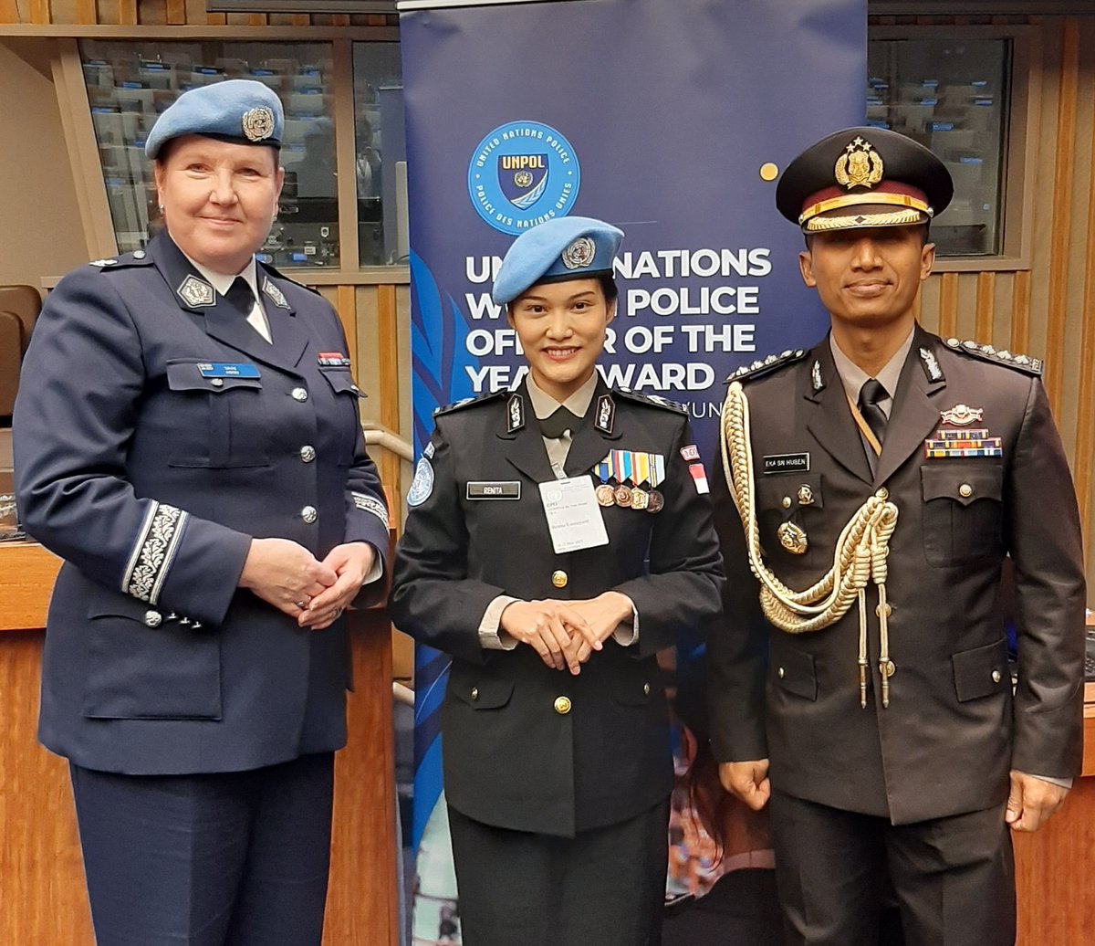 s_koivu's tweet photo. My warmest congratulations to Police First Sergeant Rismayanti and her innovation and efforts to leverage data within @UNPeacekeeping. @UN_CAR #UNPoliceWeek @UNPOL #WomenPoliceOfficerOfYear 2023 https://t.co/yuxMmqLB52