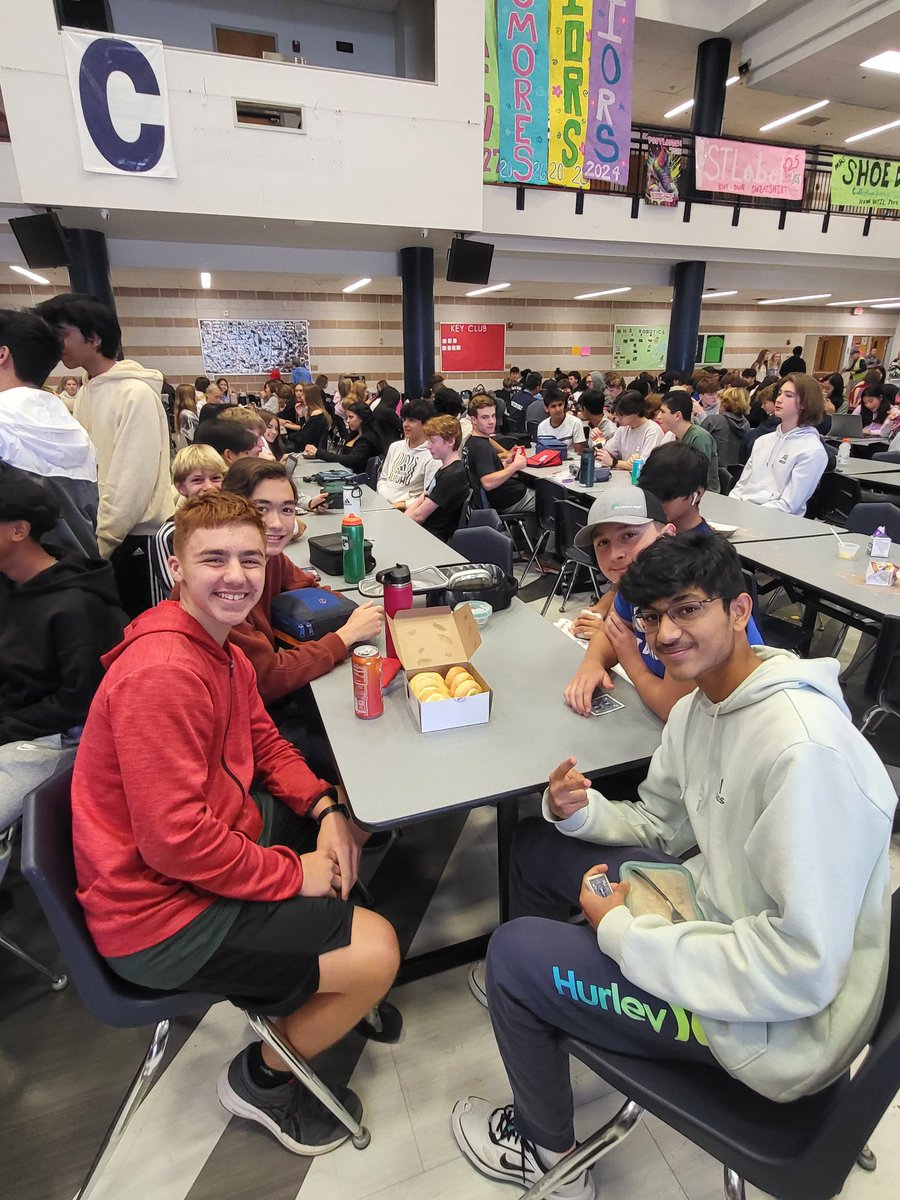 YourDailyStang's tweet photo. Congrats to our Trivia Thursday winners!  Special thanks to @STLKolache for sponsoring the entire month of November. https://t.co/1rcIXyhOr0