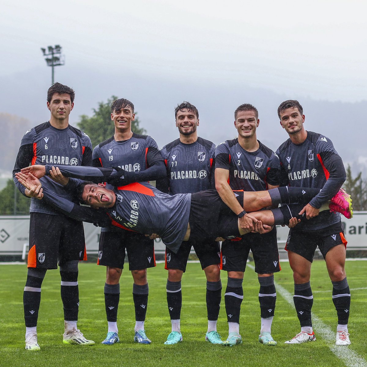 Não faltou boa disposição na fotografia da equipa vencedora! 🙆‍♂️😁

#PaixãoePropósito