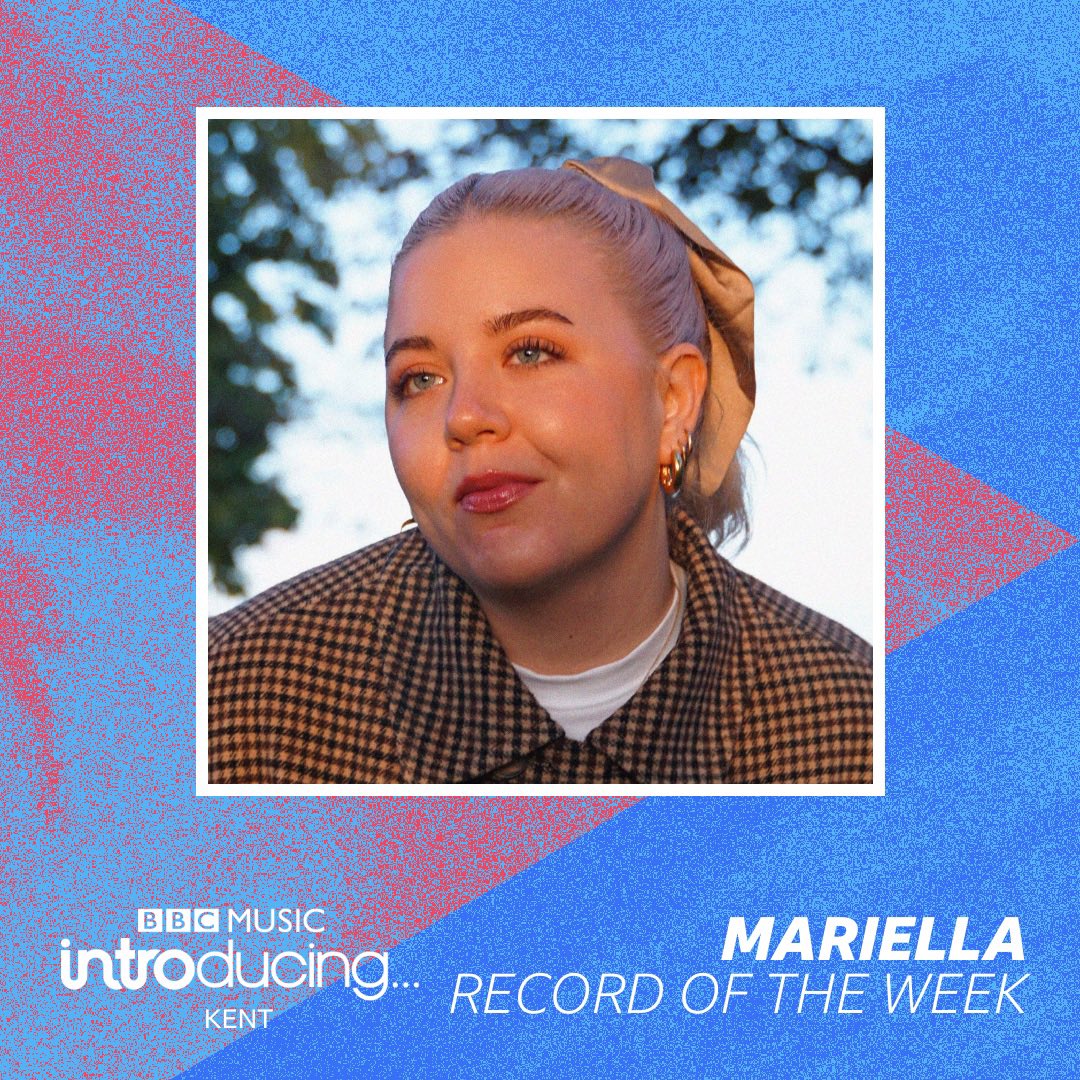 EEEEK soooo excited to be @AbbieAbbiemac’s record of the week on @bbcintroducing !! 🙋🏼‍♀️⭐️ Tune in at 8pm to hear Clueless have its first spin on the airwaves 🥹📻