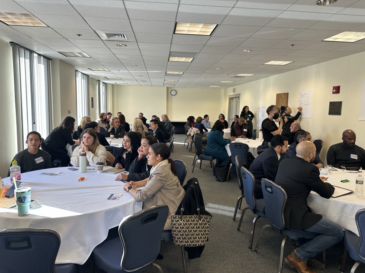 Our #SmallBusiness breakout room led by Yaritza DeJesus at the #AnnualMeeting was a tremendous success! The participants exchanged valuable insights and strategies for navigating the challenges of running a small business in the small business sector. #cdcworks #bospoli