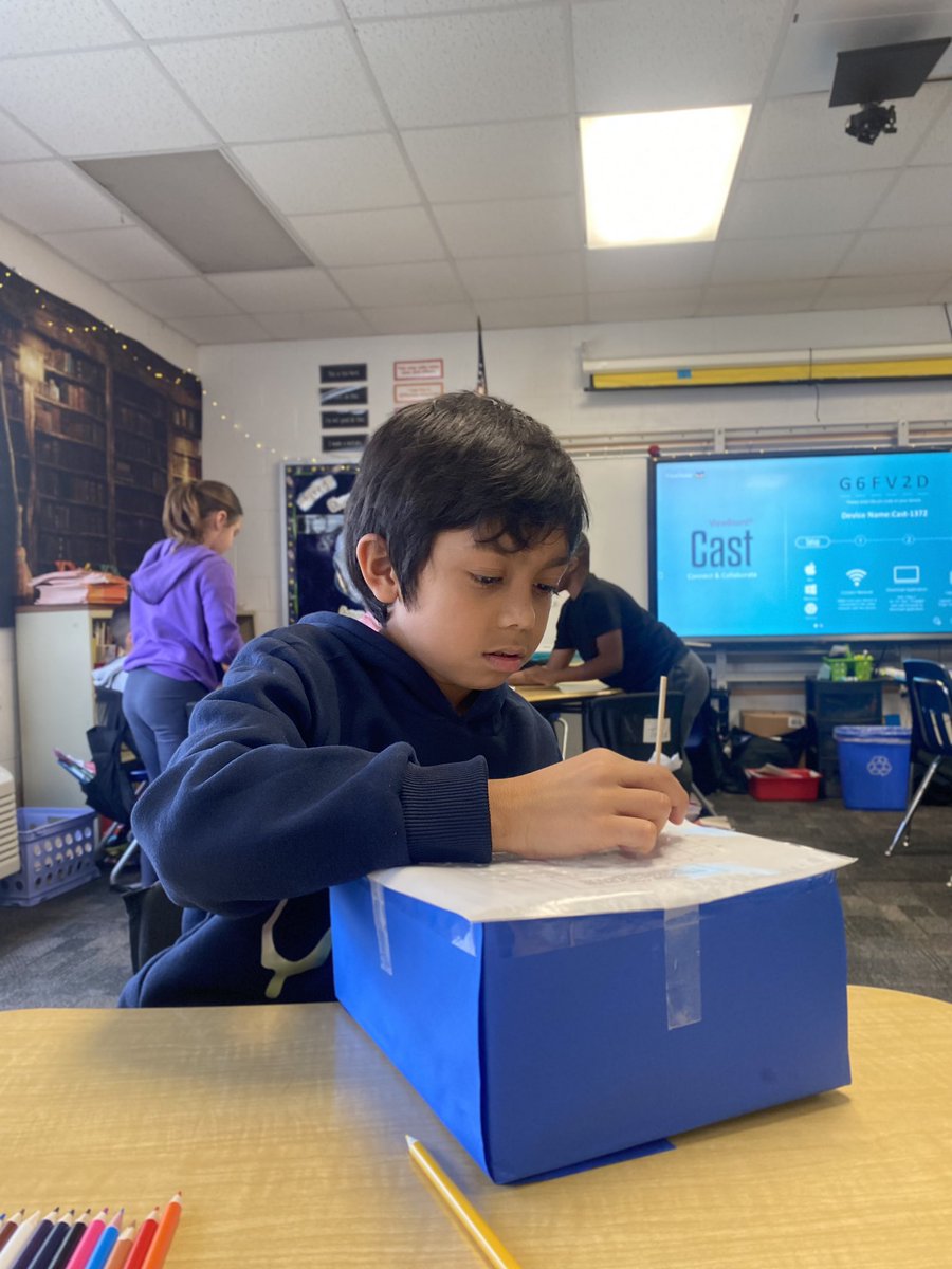 KiraLMadison's tweet photo. We had such a great time doing the sound box lesson for ocean floor! Thank you @AngelaRyan_VB for creating such a fun, explorative lesso! @bfw_elem @vbschools @VBTitleI @TeriBreaux https://t.co/3cYC59PDsf