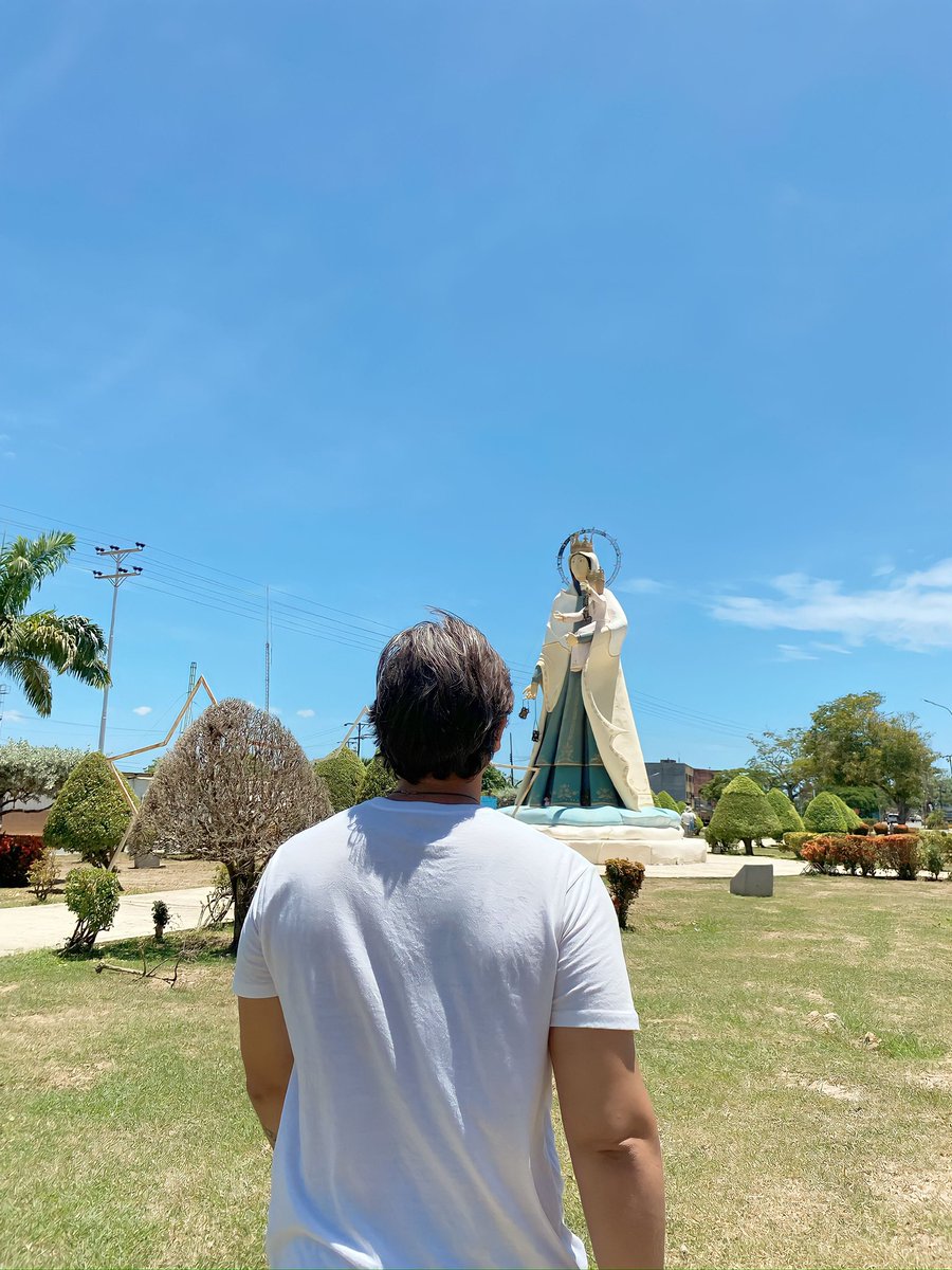 OliverLopezCano's tweet photo. 🇻🇪 Pronto anunciaremos los pasos de cara al año 2024.

🇻🇪 #Miranda y cada uno de sus 21 municipios, será grande de nuevo. Es momento de enfocarnos en lo verdaderamente importante.

#DeAquiSoy🏝️
#MirandaDeCaraAlFuturo https://t.co/OGT7ZEnKaO