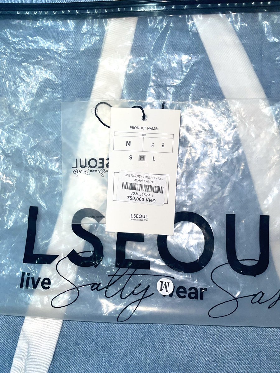 ส่งต่อ Lseoul Mercury dress 🫧
Size M อก 34.5 เอว 26.5 
ใส่ซักไป1ครั้ง 1,250 ฿ รวมส่งฟรี 🦋✨ 
ป้ายครบถุงครบ สนใจdm ꒰ঌ(⃔ ⌯' '⌯)⃕໒꒱

#เสื้อผ้าเวียดนาม #พรีออเดอร์เวียดนาม #Lseoul