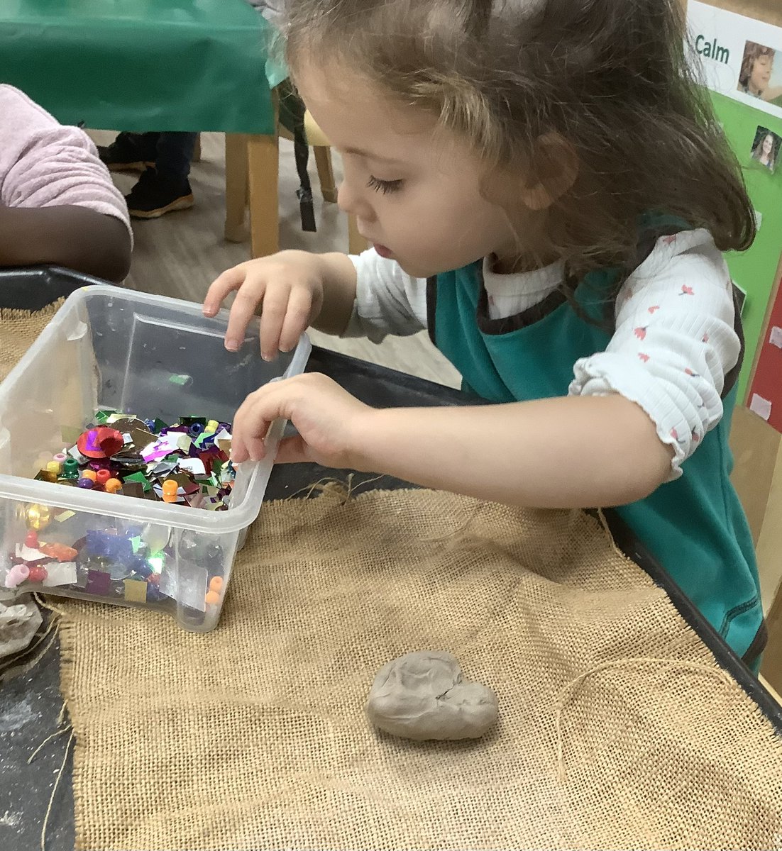 HomertonEYC's tweet photo. Children in the Nest and the nursery enjoyed learning about Diwali. Making clay divas, decorating them and choosing favourite colour candles was very popular 🙂 https://t.co/KxoMwf17EI