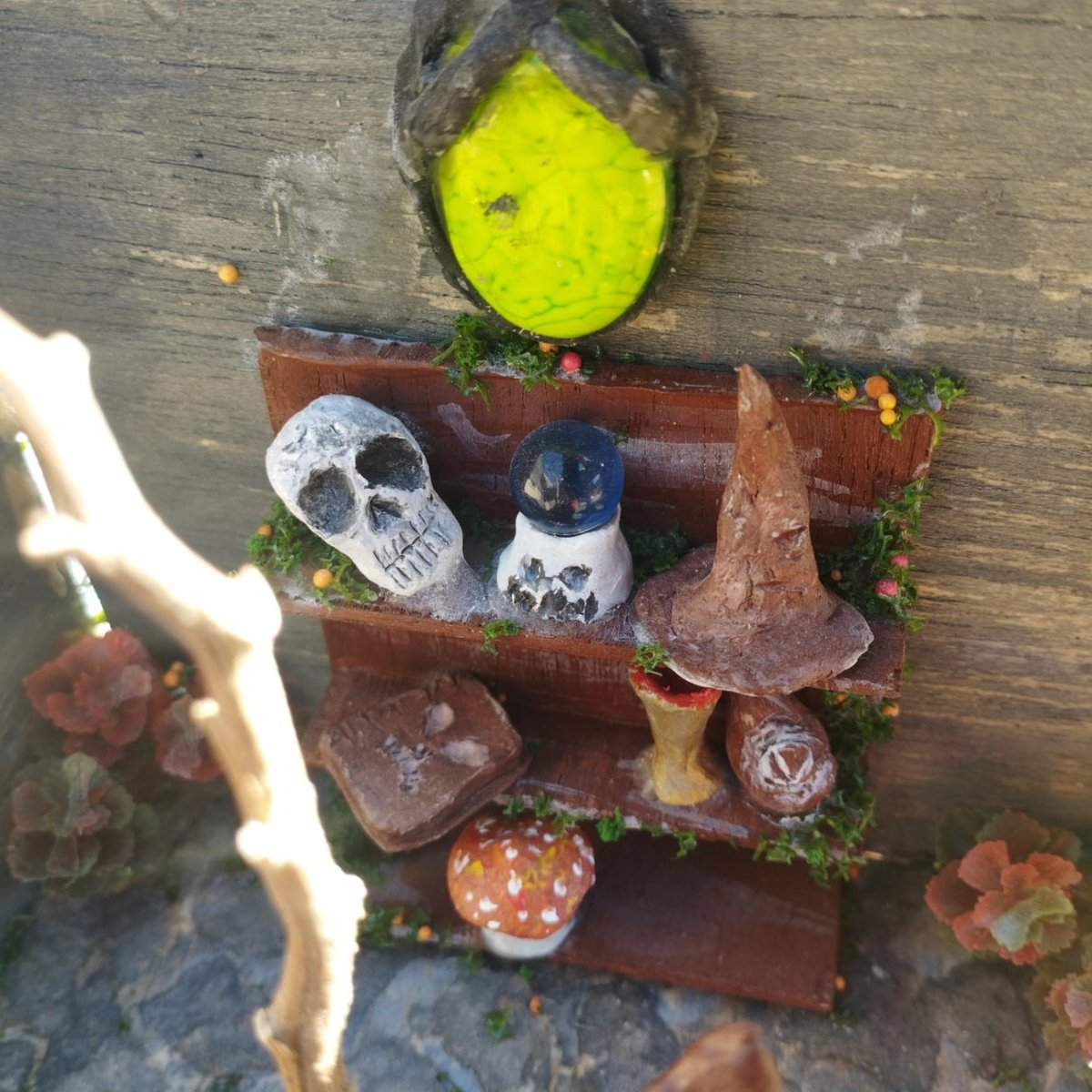 HaniAkram18's tweet photo. Witch house model 🧙🏻❤ https://t.co/dm8c9ISqK4