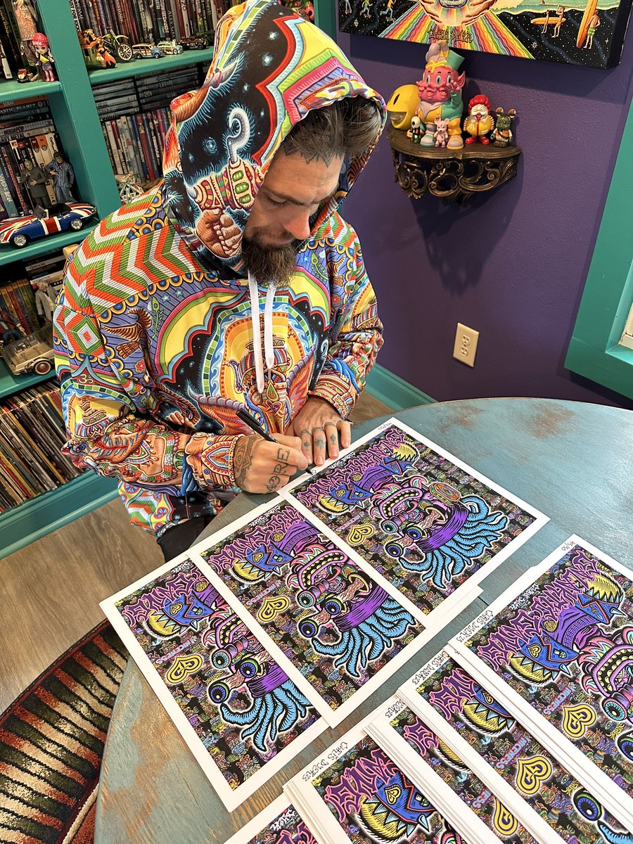 GalakticGangNFT's tweet photo. New Limited Edition (of 50) Galaktic Gang Prints! Signed and numbered by @positivecreator himself! Grab them while they last from our webstore! 

https://t.co/mVMmMWBoVE

#galakticgang #galakticgangnft #limitededition #prints #limitededitionprints #signedandnumbered https://t.co/98dYhErzNC
