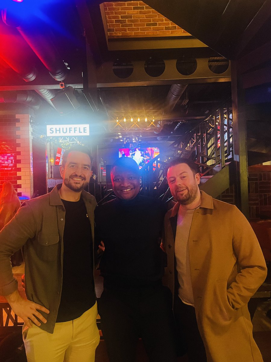 iamrahmanosman's tweet photo. In Manchester supporting @SamLee and @DavidMooney who had @kickback_nedum and @IzzyChr17 on their live podcast #LETMETALK. A lot of Chelsea vs Man City convo.
Also great to meet @city_tactics, so many brilliant people in one room. https://t.co/dC4VOfvGsI