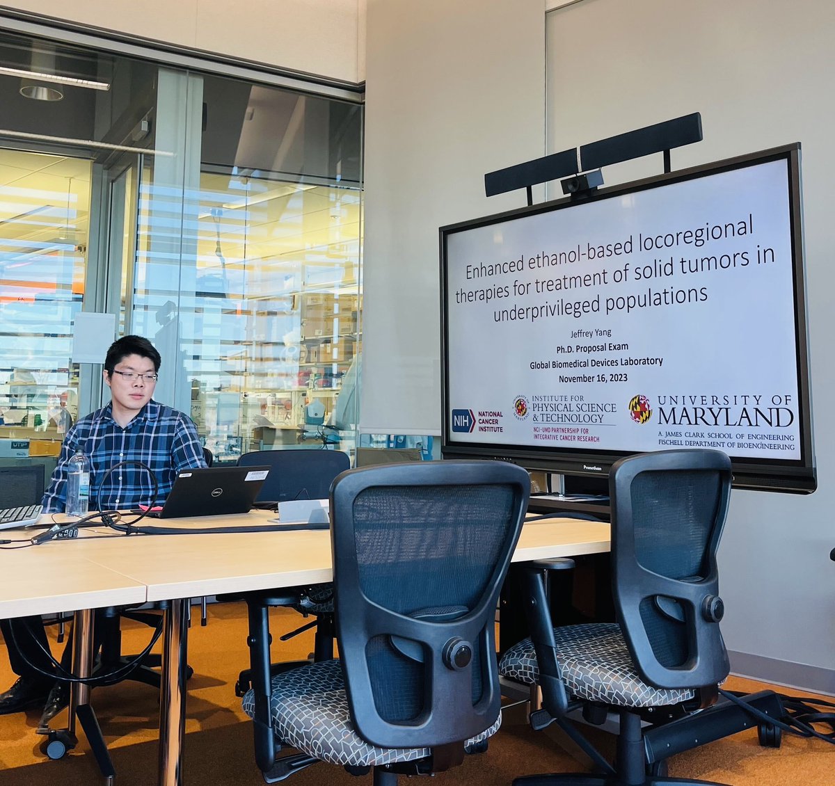 jennamueller711's tweet photo. Very proud of my first PhD student Jeffrey Yang who passed his proposal defense today with flying colors! π @UMDBIOE #MuellerLabForever https://t.co/gUdNndk2Sz