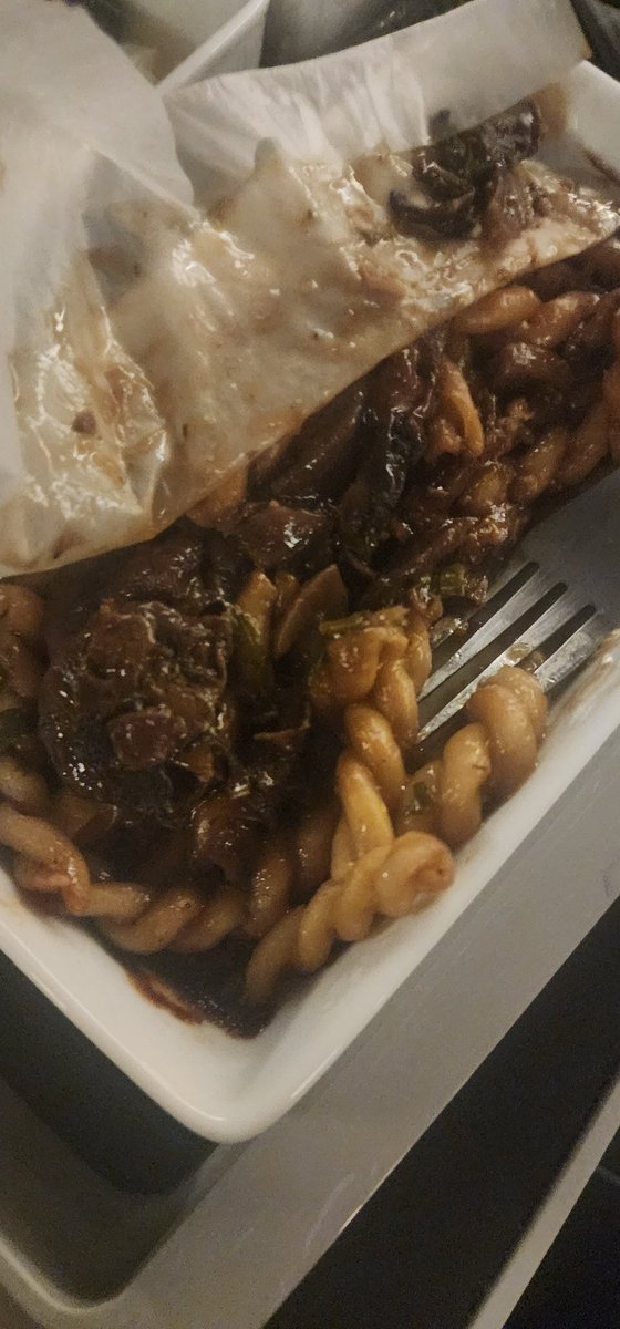 dawnlquelch's tweet photo. This is the only option for dinner on Via1.
It looks like someone pooped on pasta.
Are you proud of the service you offer #viarailcanada?
#viarailhasreallygonedownhill https://t.co/RWeqm6LaqR