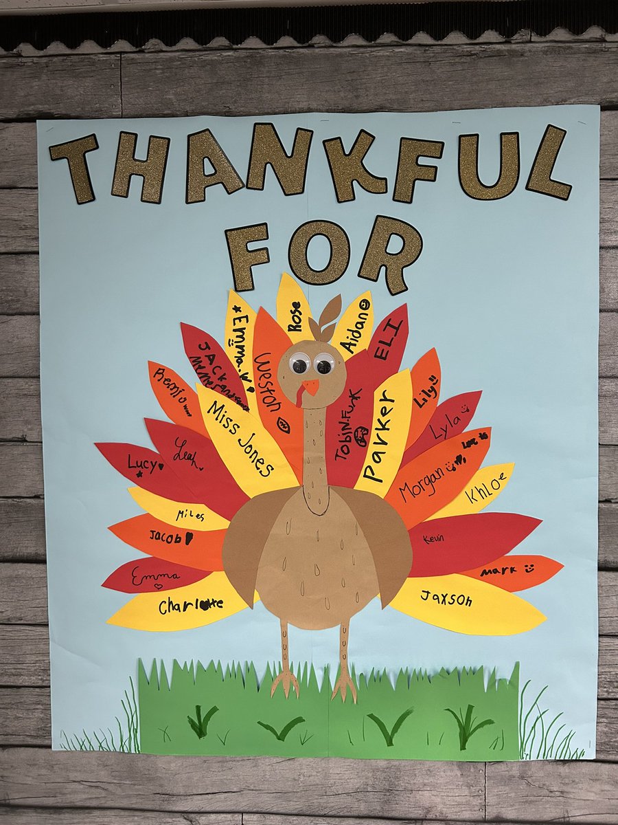One of our class Celebration Leaders designed this amazing poster to hang in our room to decorate for Thanksgiving. It is so fun to see the creativity and initiative of student leaders! #GoGullLake #GLCSRyan