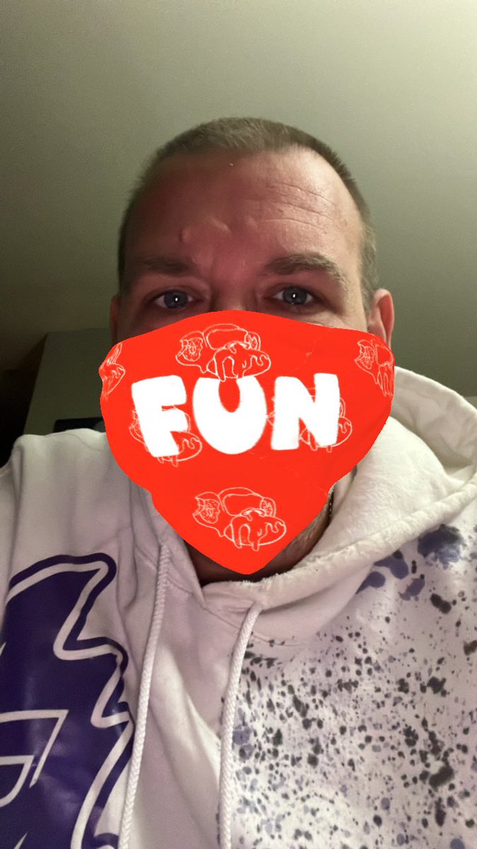 Did you know there is a Fundana filter available on FB, IG, and TikTok that’s was made by the extremely talented <a href="/pheniixx_/">Pheniixx</a> 

Shout out to <a href="/MentalityMirage/">CryptOptimusPrimE 🪐</a> for reaching out and having the filter created.

#FunApesNFT