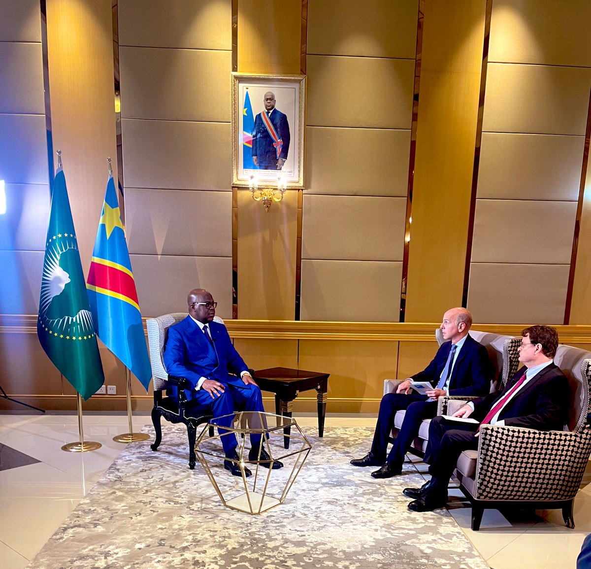 IsralMutombo11's tweet image. Crainte d'une guerre entre la RDC et le Rwanda : 

 "Après avoir appelé plusieurs fois la communauté internationale à intervenir par des sanctions contre le Rwanda, si cela tarde à venir, nous allons nous même nous protéger. Nous allons utiliser nos propres moyens pour nous…