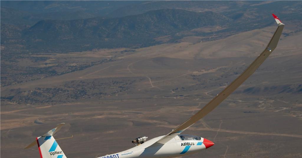 Airbus to study ‘little understood' hydrogen contrails with Blue Condor glider: Airbus' innovation arm UpNext has conducted an 100% hydrogen-powered flight of a modified glider it is using to study contrails produced by hydrogen propulsion systems. bit.ly/3upZyms