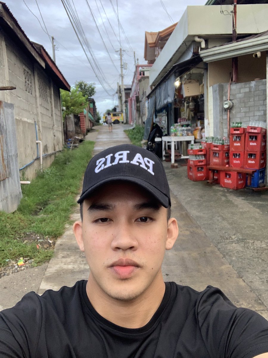 jaaademarc's tweet photo. hi daw sabi ni ano https://t.co/wrMOt3O7OD