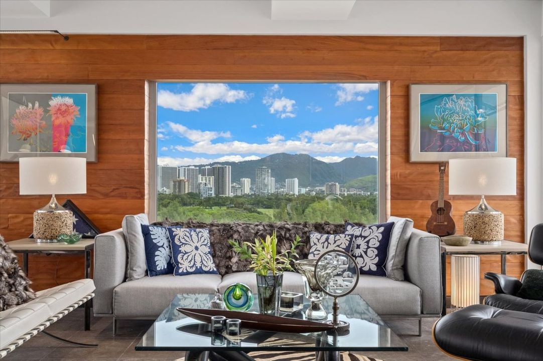 corcoranpacific's tweet photo. #BackonMarket in Diamond Head on the island of Oahu

Who wants to live like a king? Just listed in Honolulu – this luxurious coop with stunning views is not to be missed!  Learn more: https://t.co/SJDanCe10p

Listed by:
Stephen A. Cipres (R) | RB-20034 https://t.co/Xam8mlJ39R