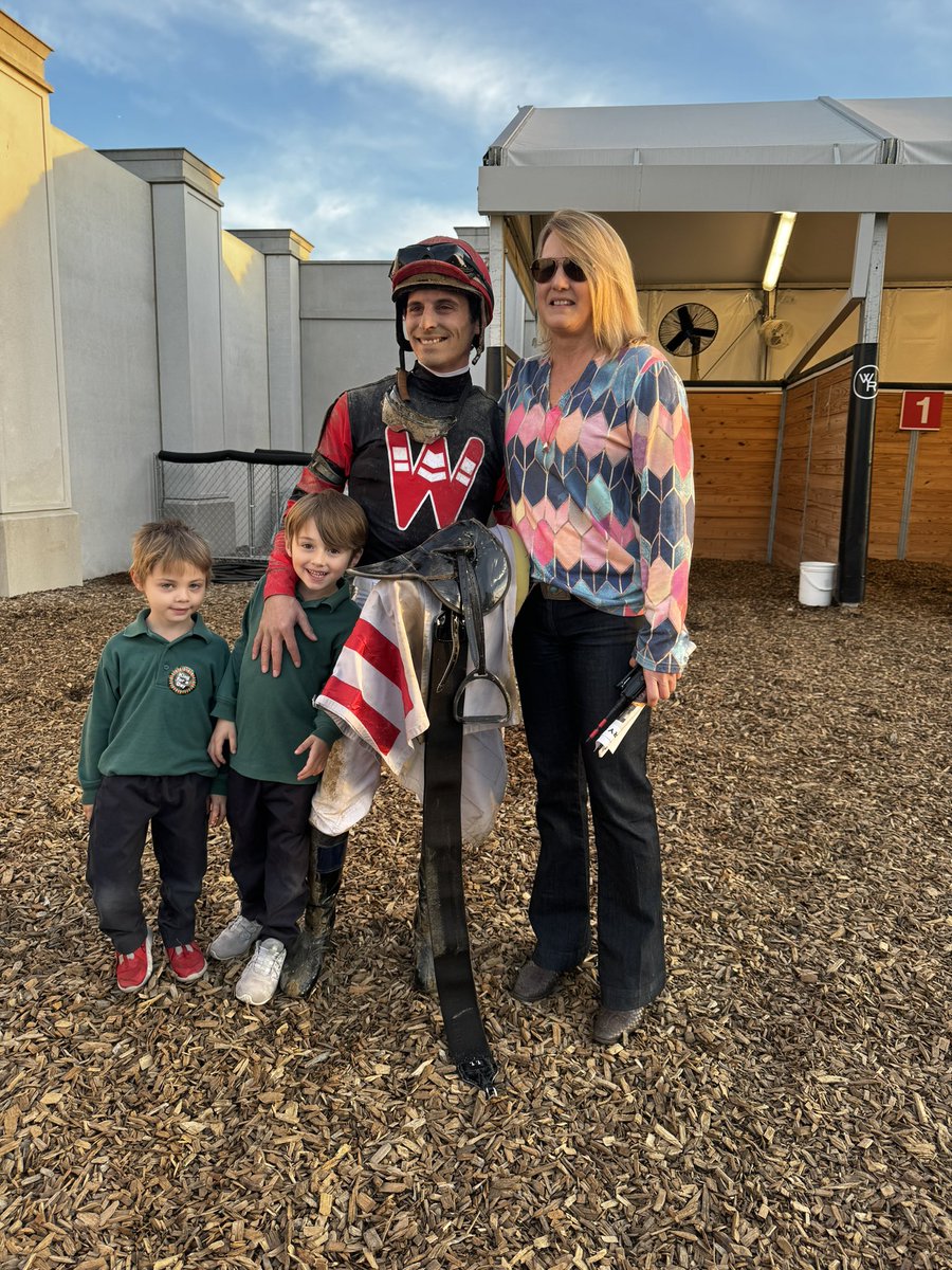 Congratulations to Traits LLC homebred Sing a Little Song! And congratulations to my wife <a href="/TraceyWilkes10/">Tracey Wilkes</a>! I’m in good for a week a now 🙏🏼 with <a href="/ChrisLanderos01/">chris landeros</a> up they swung wide and rallied late to break her maiden at first asking in todays finale <a href="/ChurchillDowns/">Churchill Downs</a>