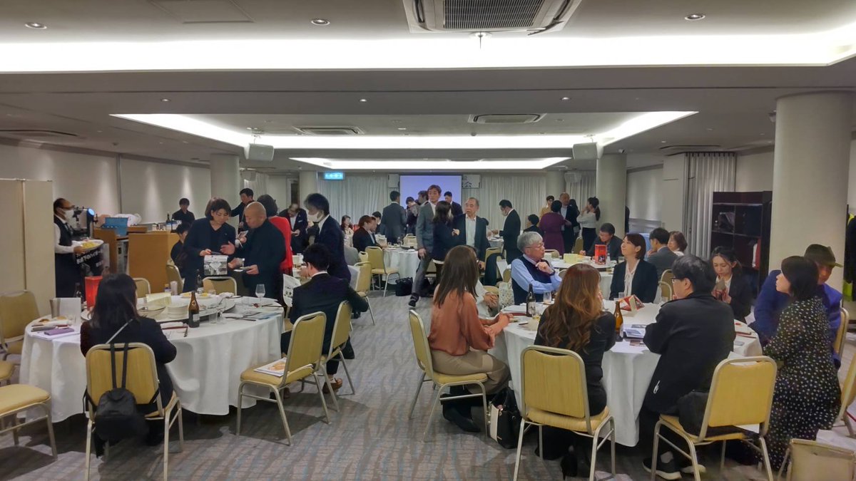 ishidattc_cat's tweet photo. いつもお世話になっております🙇
関西・康経営推進協議会様主催の
健康経営推進交流会に参加いたしました
https://t.co/LttdJYNpLZ
従業員が健康ならきっと会社も元気💪
2か月に1度皆さんと卓球しています🏓
#健康経営 にご興味のある企業様
お気軽にご相談下さい🙇
#カンケンキョウ https://t.co/g6j7QYcKZl
