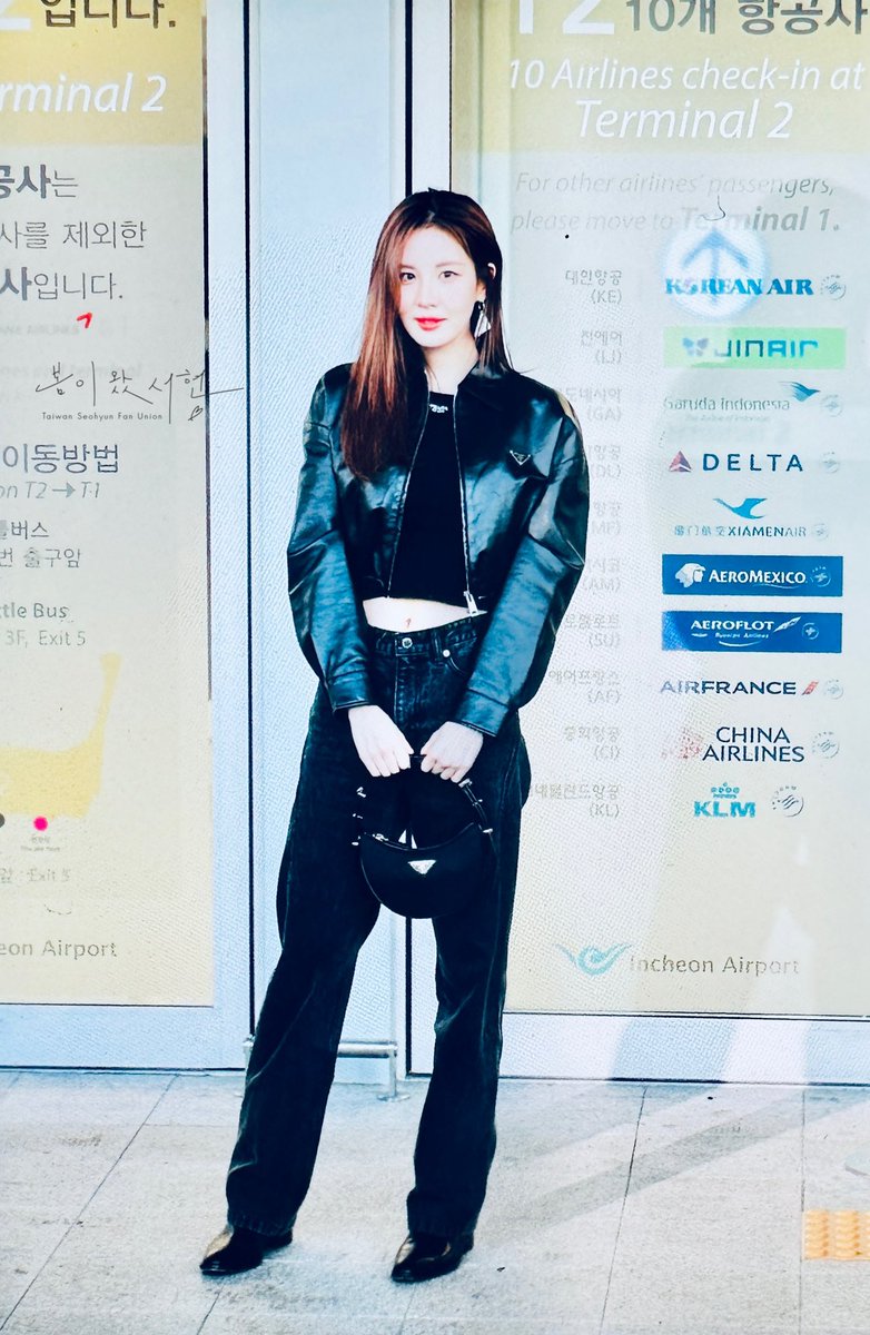 seohyuntwunion's tweet photo. 231117 #서현 ICN🛫

방콕에서 만나요❤️

#봄이왔서현 #서현 #서주현 #SEOHYUN #SEOJUHYUN https://t.co/8ynuE29ZAD