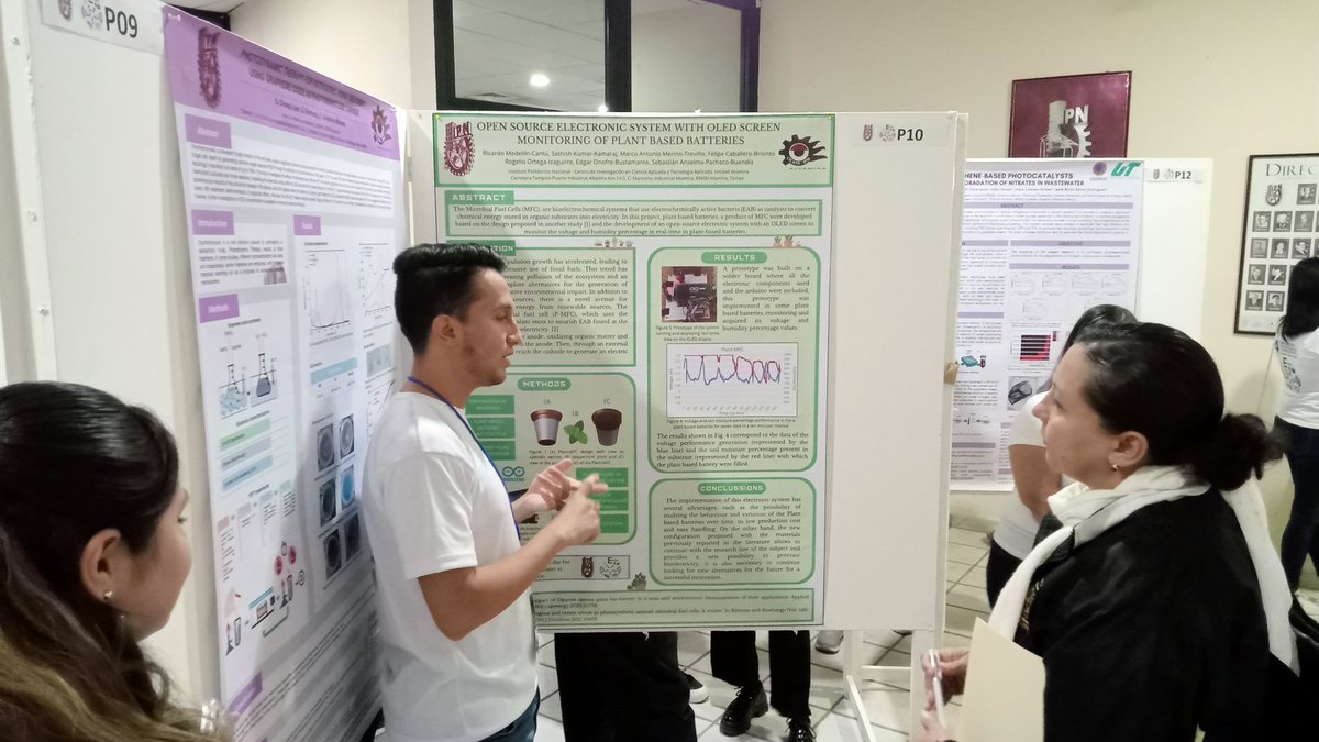 CicataIPN_Altam's tweet photo. Sesión de póster #EMDA4 @cigmmad
 @IPN_MX
 @CicataIPN_Altam
 #GESMAT https://t.co/KybRVQlV9d