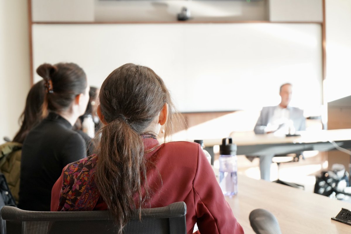 Thank you very much to <a href="/LATAMProg/">Latin America Program</a> Director <a href="/benjamingedan/">Benjamin Gedan</a>  and <a href="/SAISHopkins/">Johns Hopkins SAIS</a> MAIR candidate Angelica Patiño for engaging in an incredibly insightful conversation regarding the #ArgentineElections 
🌎🇦🇷

Special thanks to <a href="/SAISbologna/">SAIS Bologna</a> LAS Club members for joining via zoom 🇮🇹