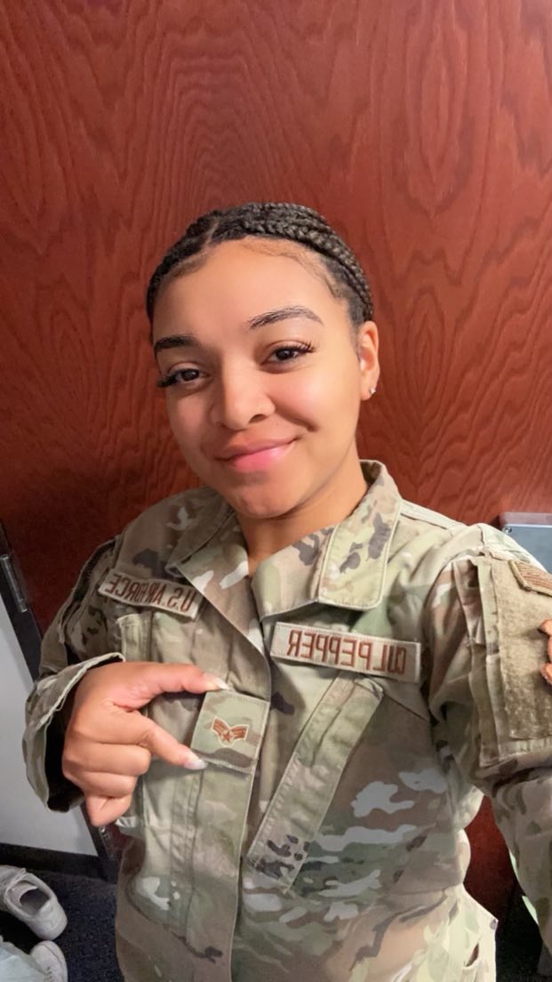 ZuriGlenn5's tweet photo. Congrats to my big sis on her promotion today. Senior Airman doing big things! #gotmysix #AF @FEWarrenAFB @usairforce https://t.co/YEBk7Z6b8F