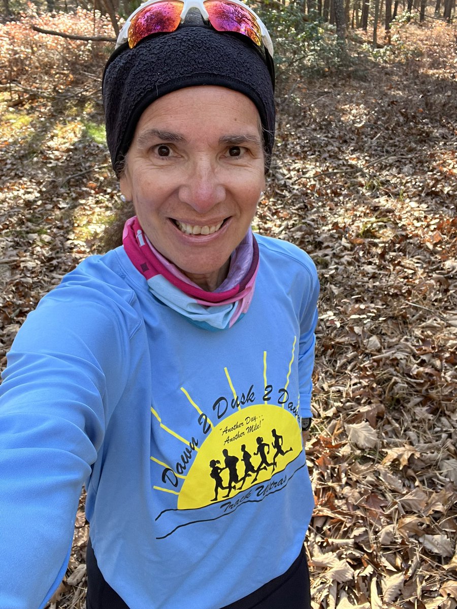 ultramiriam's tweet image. 7 miles ✅ 
Visualizing my strategy for collecting more miles at the 2024 Dawn to Dusk to Dawn (D3) 24hr track ultra. 
I want to surpass my 81+ miles at the 2019 D3.. My strategy will be no chitchatting w/fellow runners. But I’m a chatterbox. 😂 Can I do it? 
#talkless #runmore