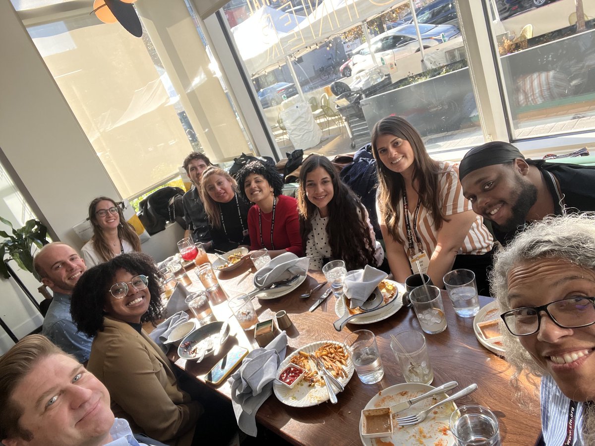 Wonderful days with <a href="/doctorpoe/">Gina Poe</a>'s lab colleagues at the #SfN2023 Congress. Happy to share and engage in meaningful discussions about neuroscience. <a href="/comorpd/">LTC_CoMorPD</a> #WashingtonDC #neuroscience