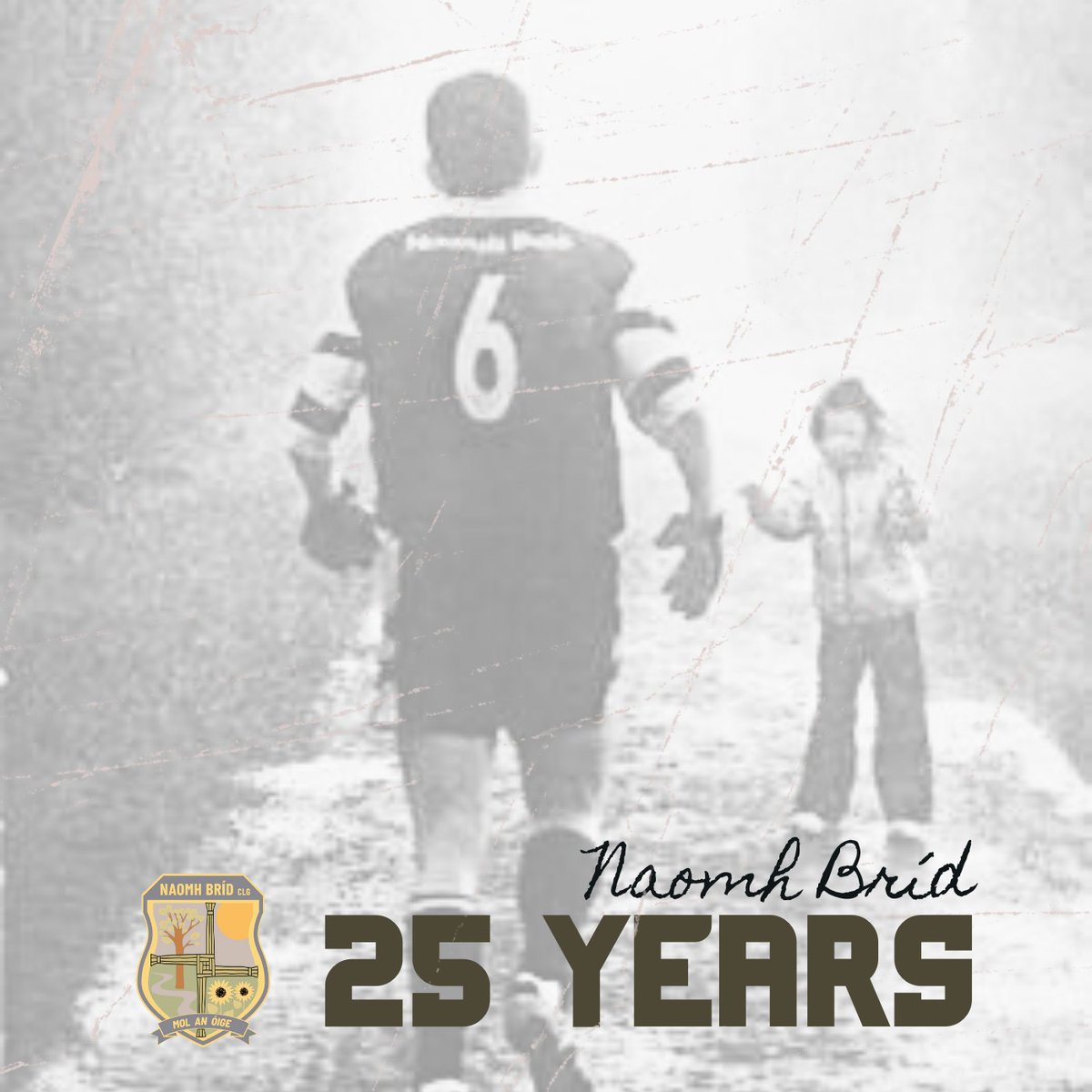 Naomhbridclg's tweet photo. With our 25 Year Gala Ball just around the corner we are asking ALL our members to dust down the old photo albums, scroll through your phones and send us your best club photos.

You can DM your photos to our social feed or email them to PRO.stbrigidsbelfast.antrim@GAA.ie 🔵🟡 https://t.co/eu8egBfG4p