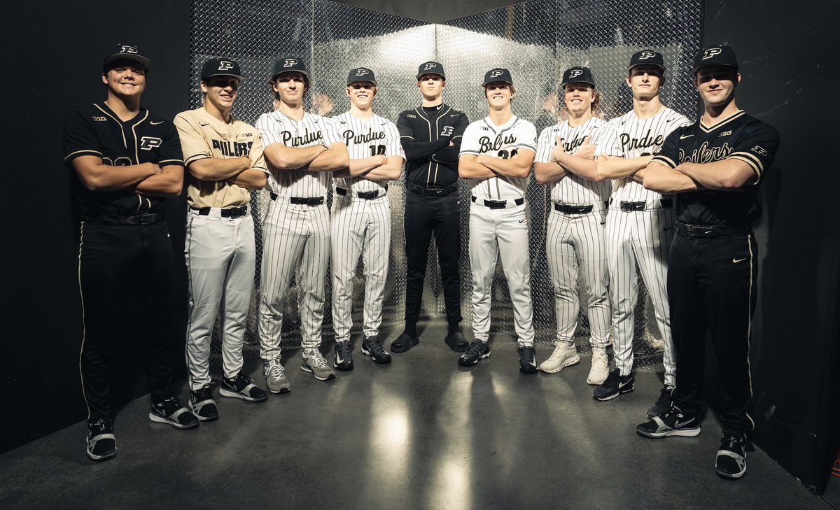 JDiGregorio8's tweet photo. Thank you coach Goff, @PitchTOpitch23 @CMarx21 @hunterroberts2 and @PurdueBaseball for an amazing official visit!  Can’t wait to get started!  #BoilerUp https://t.co/Li3mbjHu0l